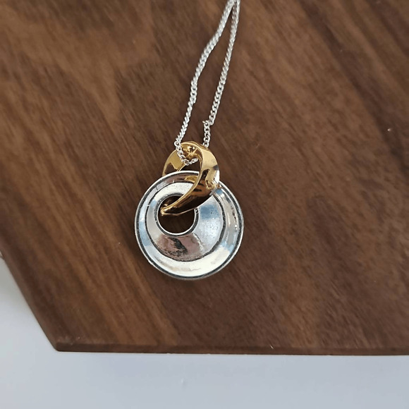 SAQ Women's Silver And Gold Tone Donut Pendant Necklace Thin Silver Tone Chain - Picture 4 of 6